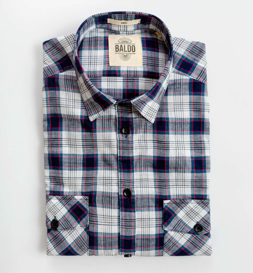 Cuadros blanco, azul y rojo dos bolsillos